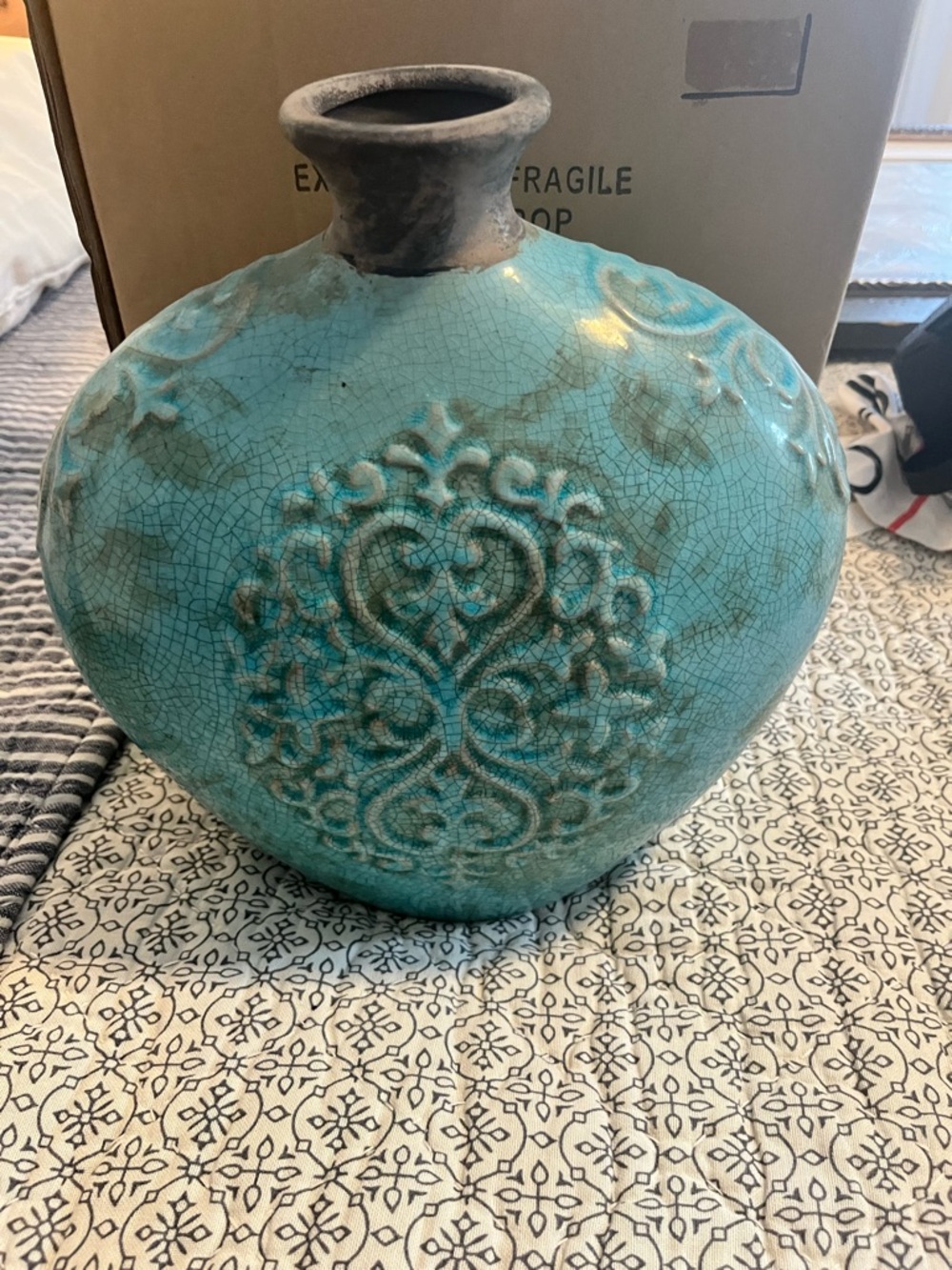 New in box Decorative Teal Ceramic Vase with Embossed Pattern - Picture 3 of 3
